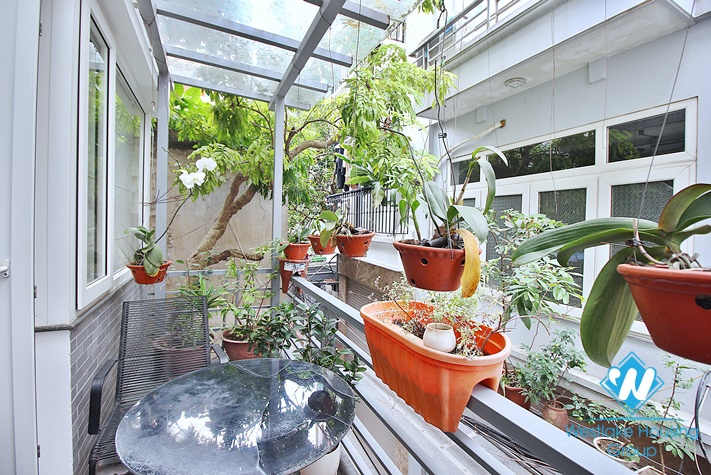 A cozy five bedrooms house for rent in Dang Thai Mai area, Tay Ho